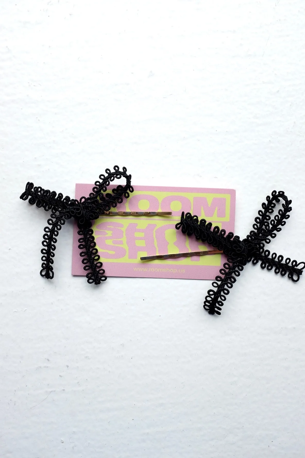 Black Lace Mini Bow Pin