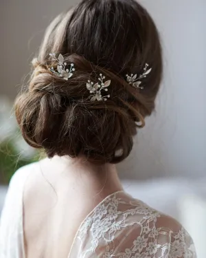 Delicate Leaf Hair Pins (Set of 3)