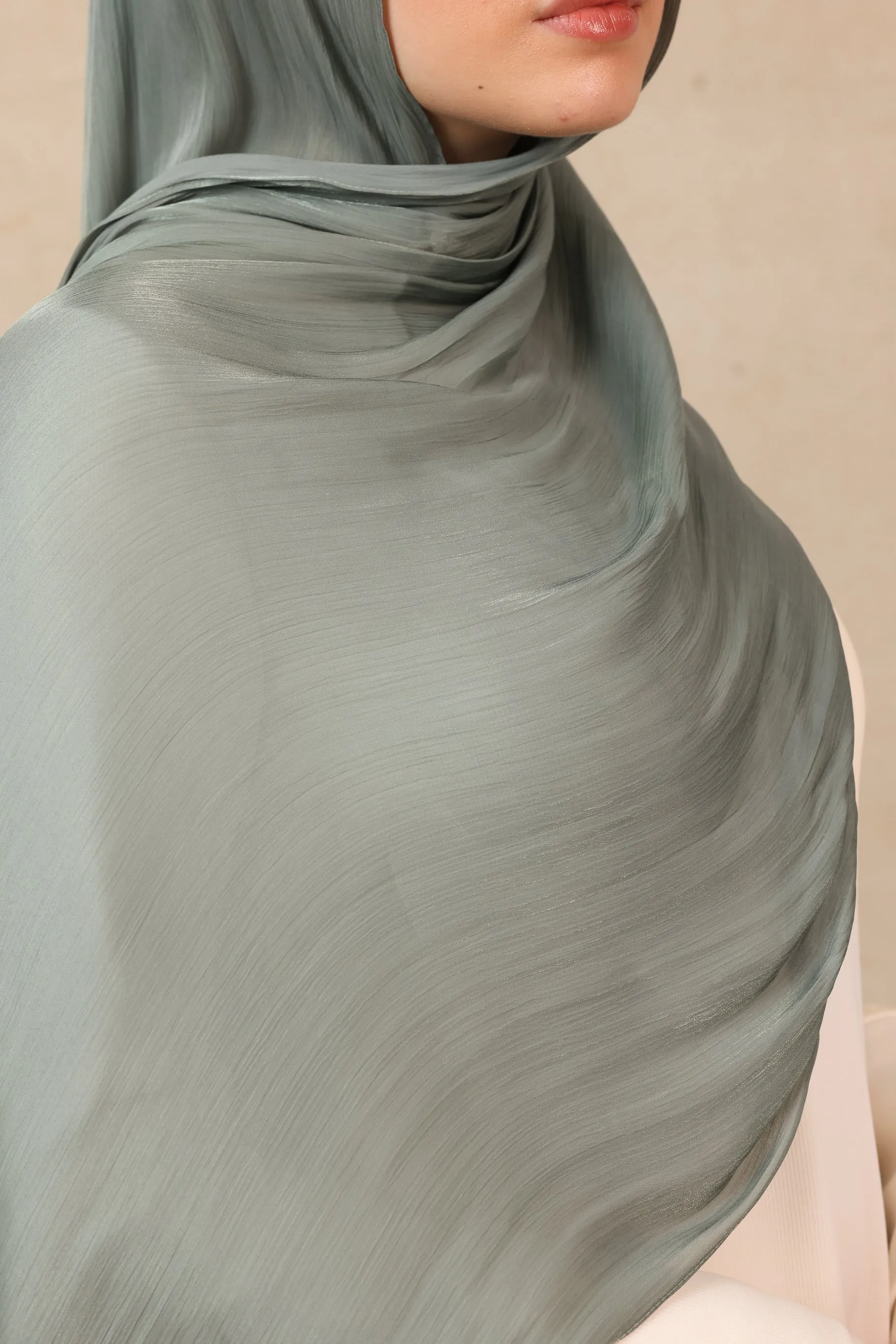 Iridescent Hijab - 11 Green