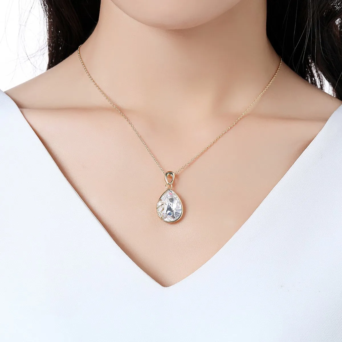 Pear Cut Long Chain Pendant Necklace KPN0241