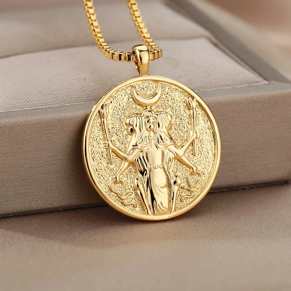 Punk Gold Heart Pendant Necklace for Women Y2K Choker