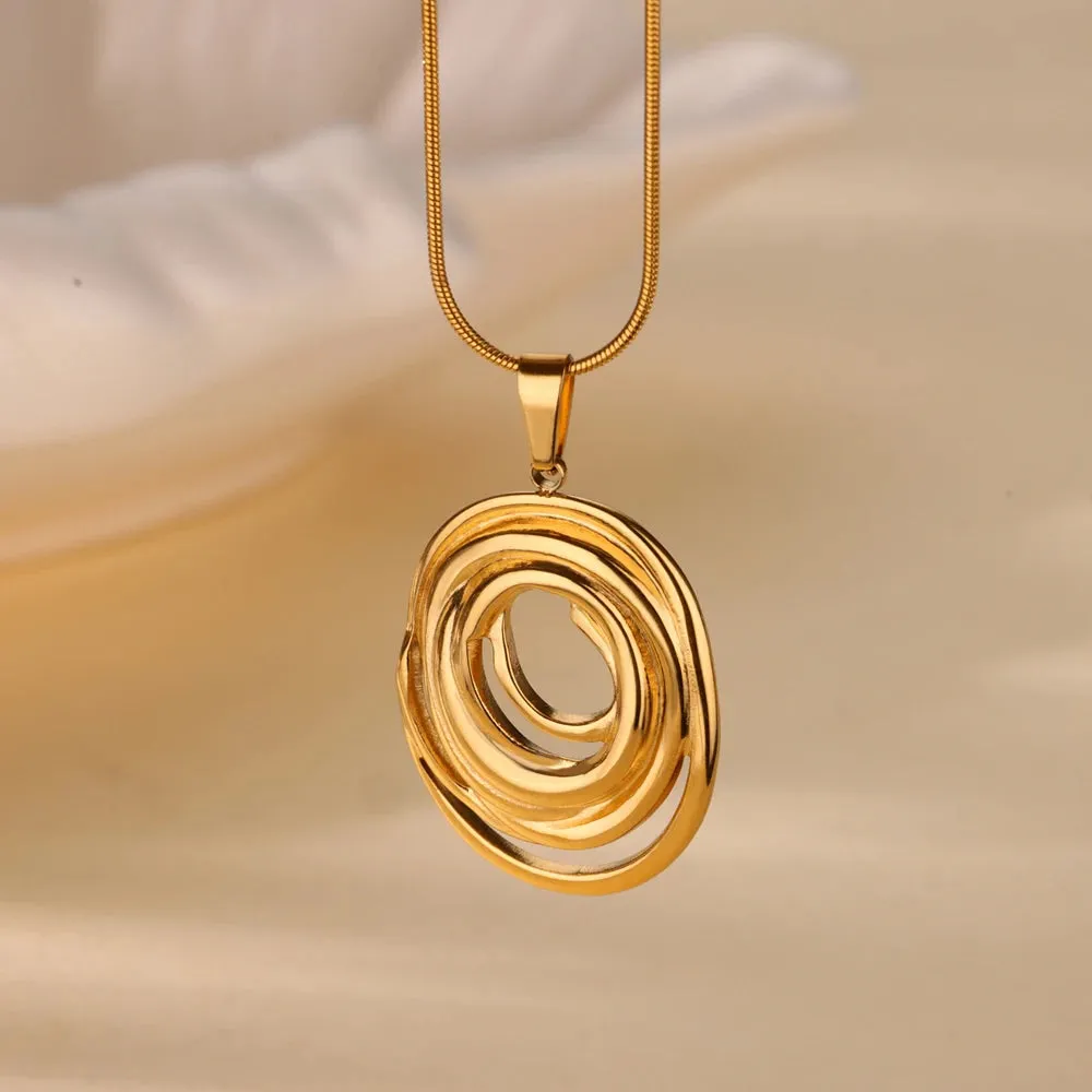 Punk Gold Heart Pendant Necklace for Women Y2K Choker
