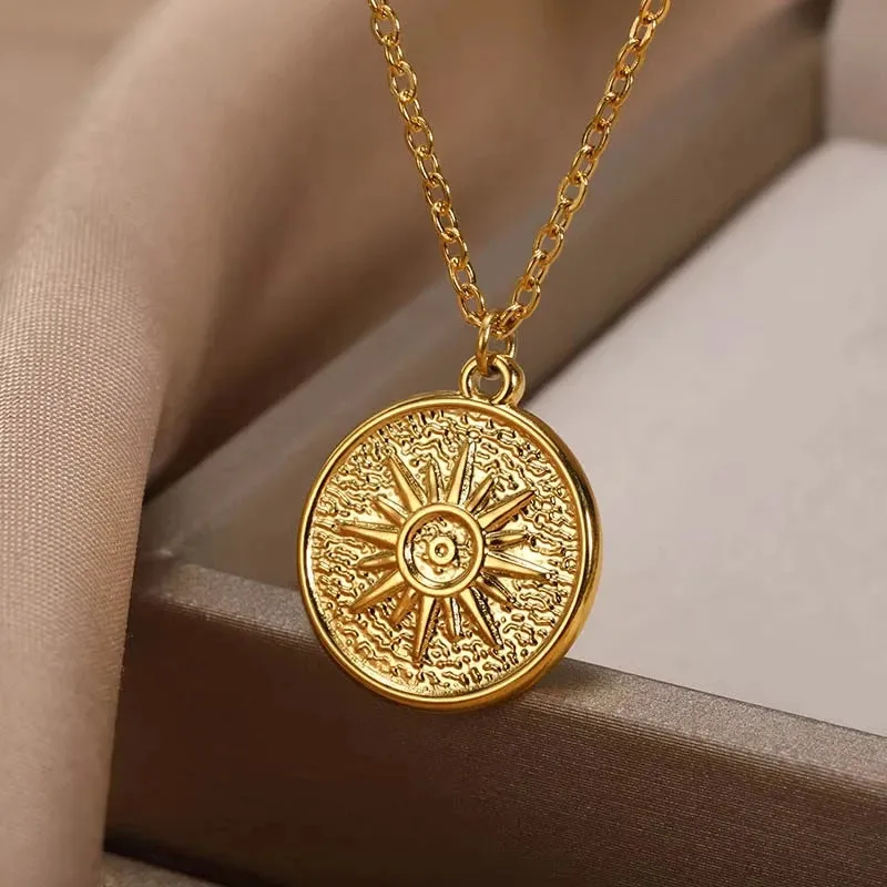 Punk Gold Heart Pendant Necklace for Women Y2K Choker