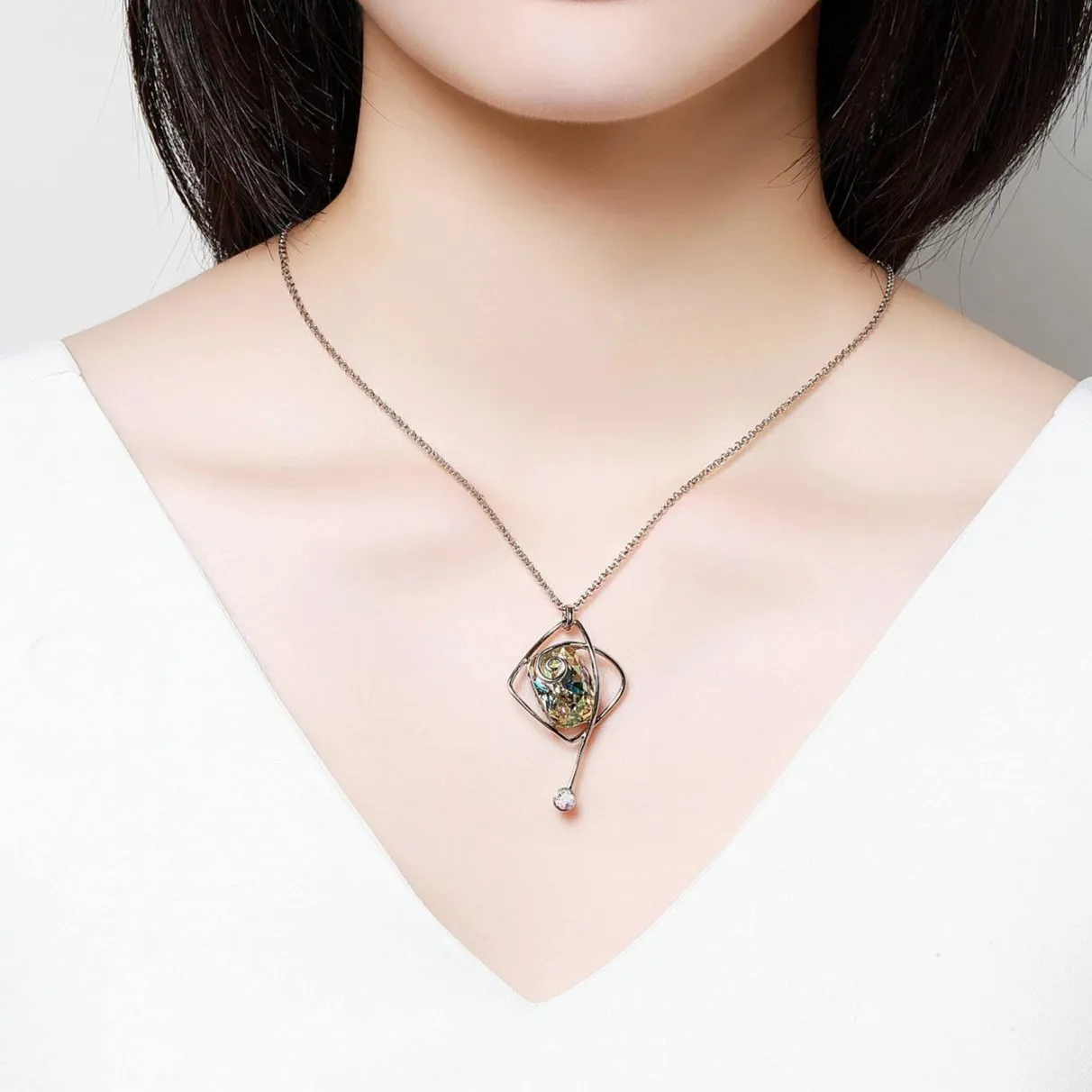Rectangle Green Austrian Crystals Long Pendant Choker KPN0295