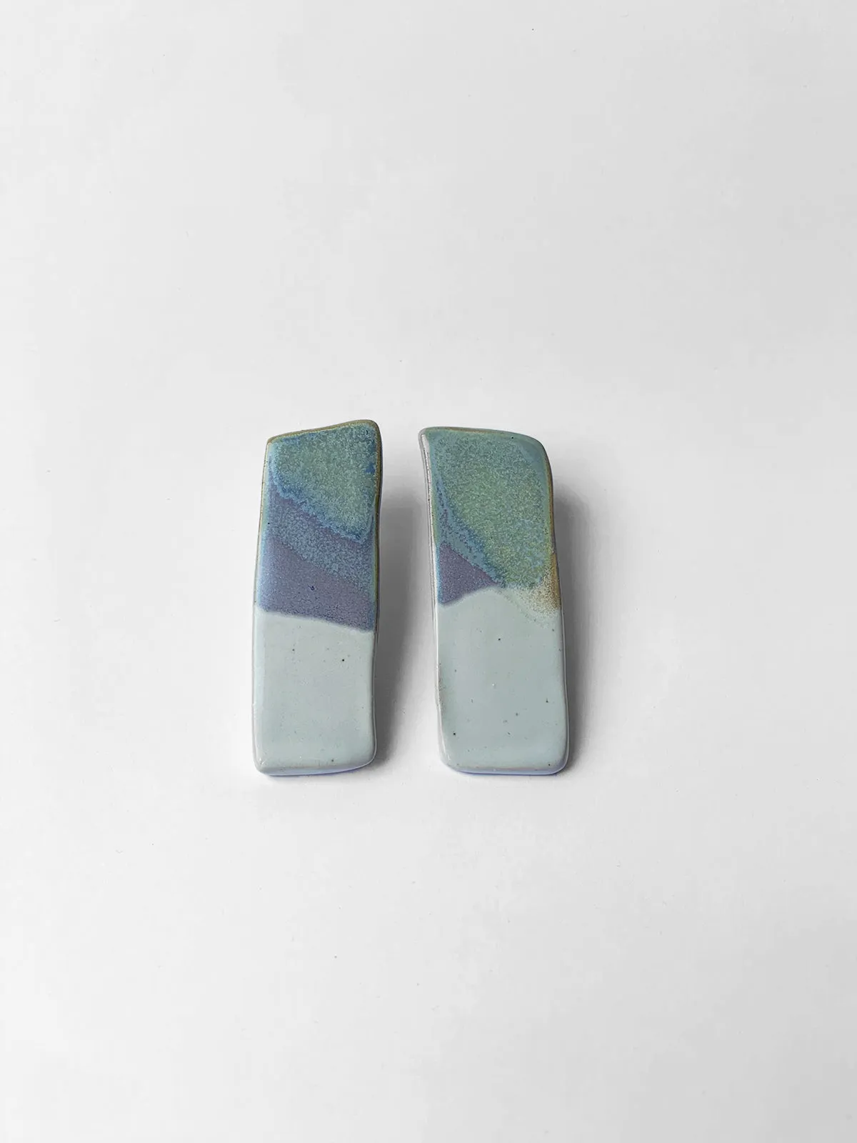 ZAINA ceramic stud earring